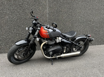 TRIUMPH Bonneville Bobber 1200