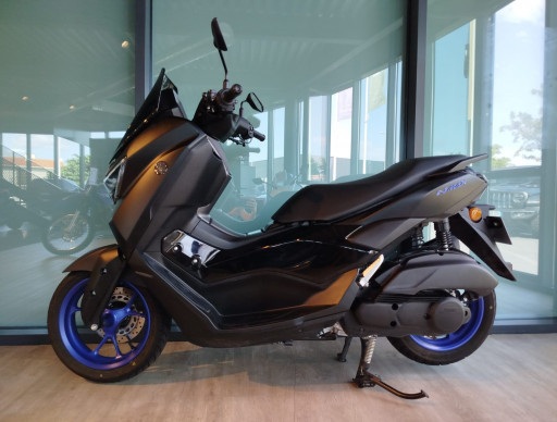 YAMAHA NMAX 125