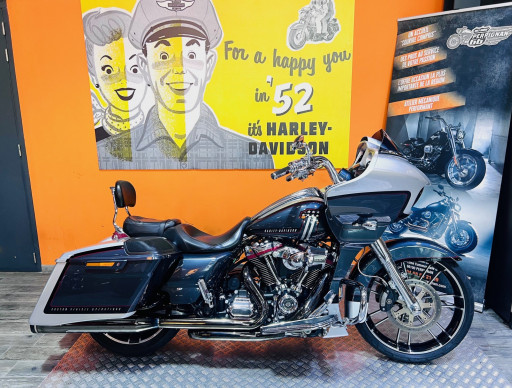 HARLEY-DAVIDSON TOURING ROAD GLIDE 1923 CVO