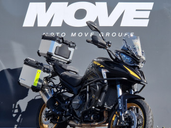 QJ MOTOR 900 SRT
