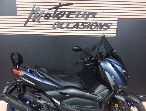 YAMAHA XMAX 125