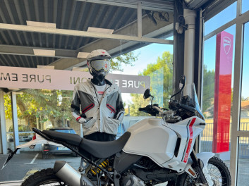DUCATI DESERT X DESTOCKAGE NEUVE 0 KMS