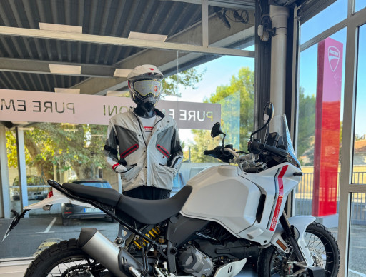 DUCATI DESERT X DESTOCKAGE NEUVE 0 KMS
