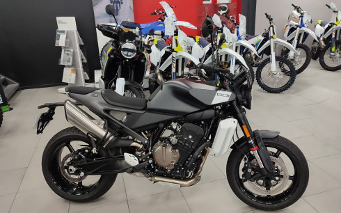 HUSQVARNA SVARTPILEN 801
