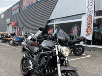 YAMAHA FZ6 (98CV)
