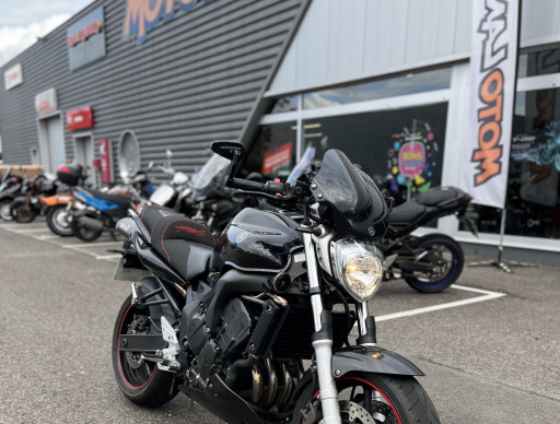 YAMAHA FZ6 (98CV)