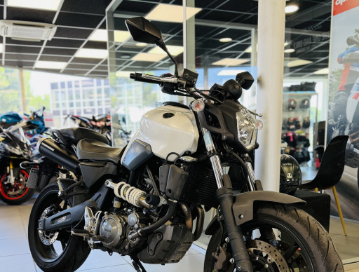 YAMAHA MT-03