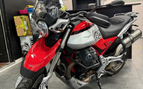 MOTO GUZZI V85 TT 