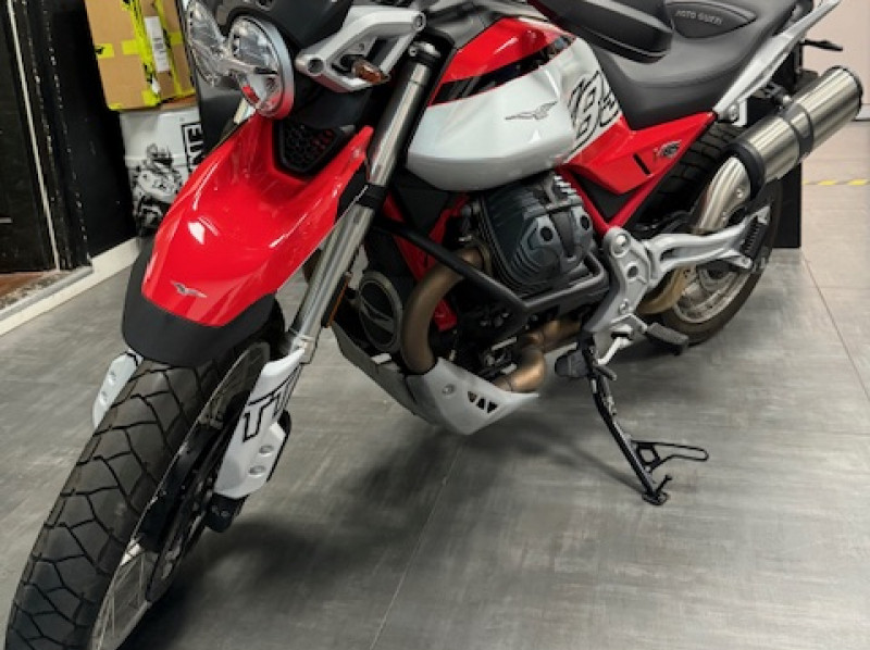 MOTO GUZZI V85 TT 