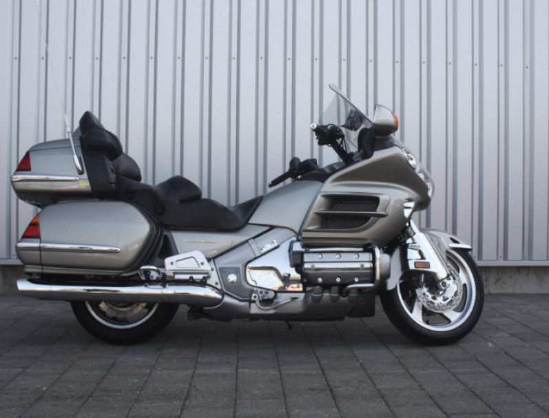 HONDA GOLDWING 1800 / TRES BON ETAT