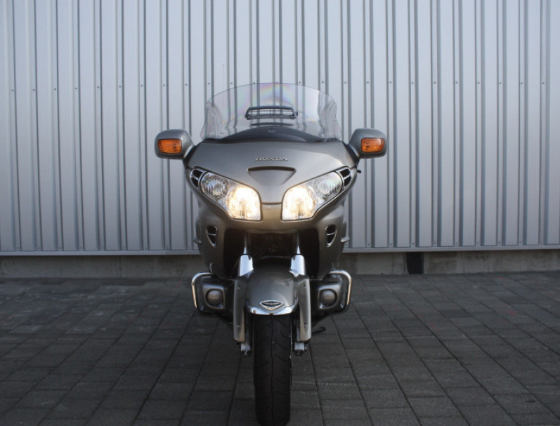 HONDA GOLDWING 1800 / TRES BON ETAT