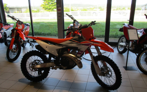 KTM 300 SX 2024 1h à partir de 149e/mois*