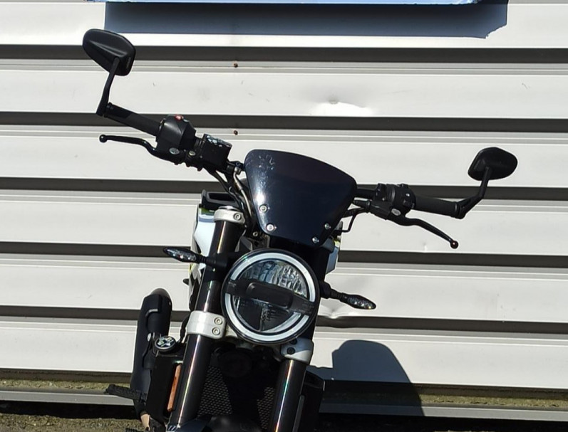HUSQVARNA SVARTPILEN 401