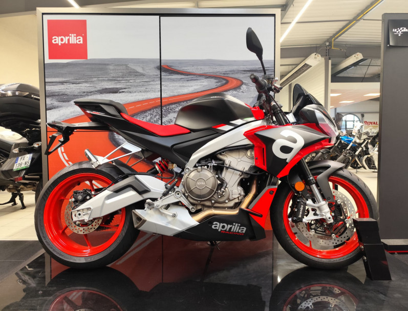 * BLACK FRIDAY * APRILIA TUONO 660