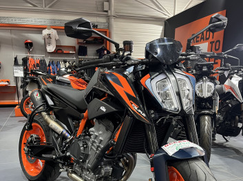 KTM 890 DUKE R