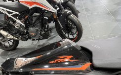 KTM 890 DUKE R