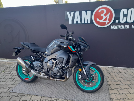 YAMAHA MT-10