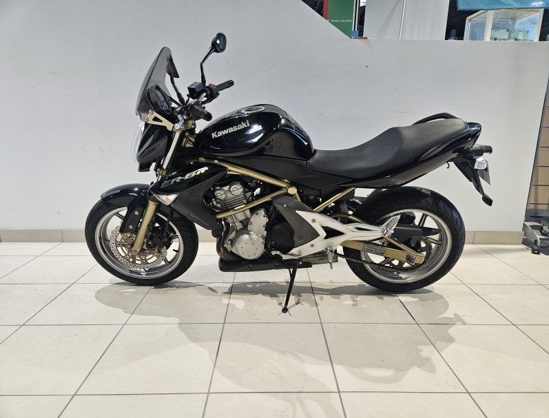 KAWASAKI ER-6