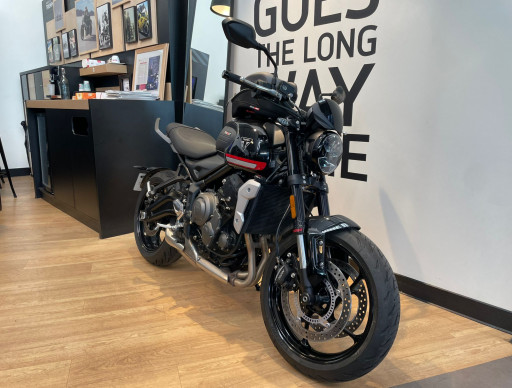 TRIUMPH TRIDENT 660 - BRIDABLE A2 - 1 500 KMS - AOUT 2021- 1 ERE MAIN