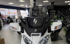 SUZUKI BURGMAN 650 EXECUTIVE 