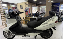 SUZUKI BURGMAN 650 EXECUTIVE 
