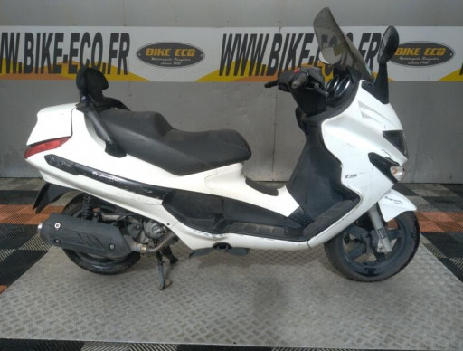 PIAGGIO XEVO 125 (REF 60104)