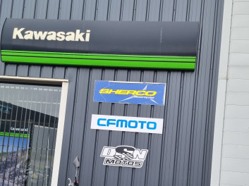 KAWASAKI Z 650 / 111.18€/MOIS* / DSN MOTOS 40
