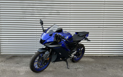 YAMAHA YZF 125 R ABS 1ERE MAIN 