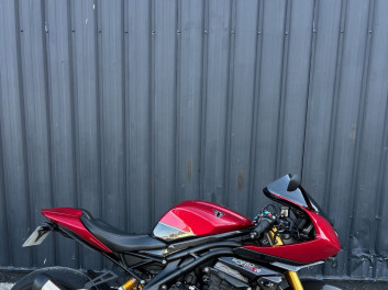 TRIUMPH SPEED TRIPLE 1200 RR