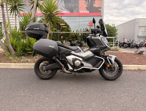 HONDA X-ADV 750 ABS