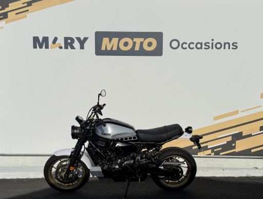 YAMAHA XSR 700 XTRIBUTE