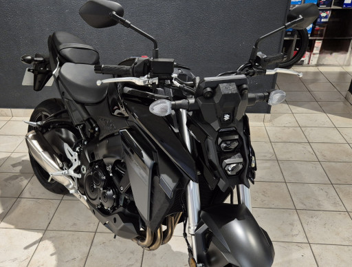 SUZUKI GSX-S 950