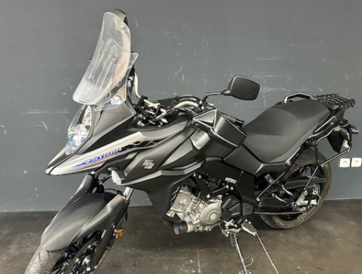 SUZUKI 650 DL / 124.57€/MOIS* / DSN MOTOS 40