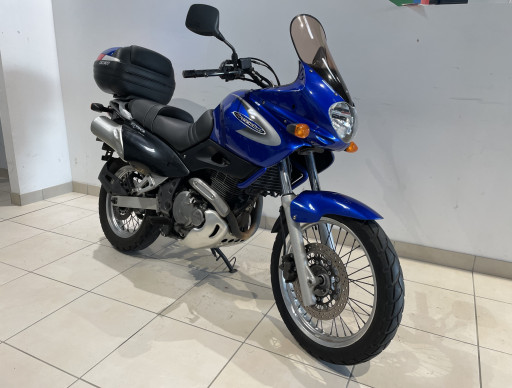 SUZUKI FREEWIND 650 XL