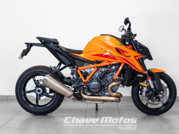 KTM - 1390 SUPER DUKE R