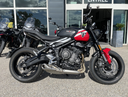 TRIUMPH TRIDENT 660