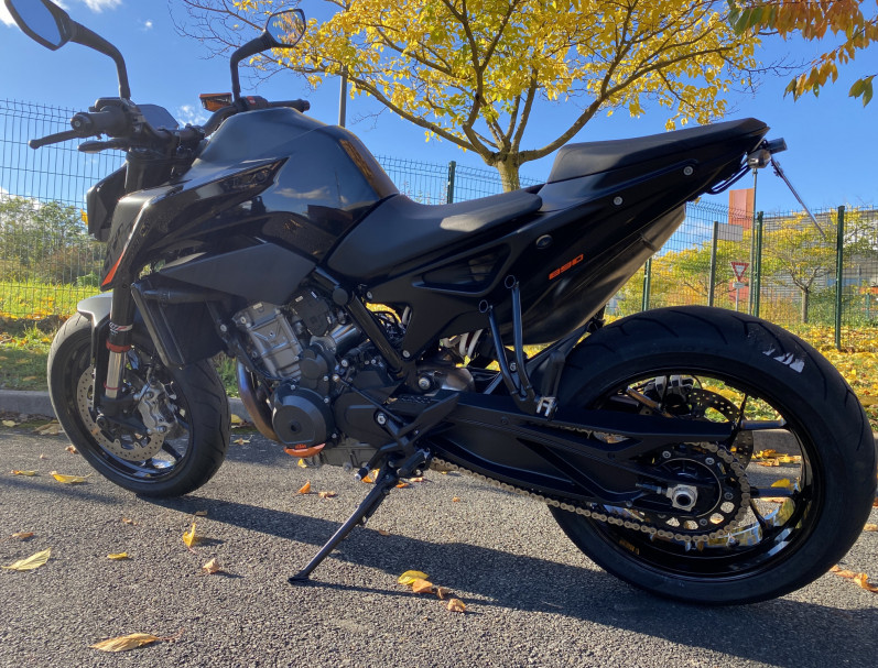 KTM 890 DUKE 