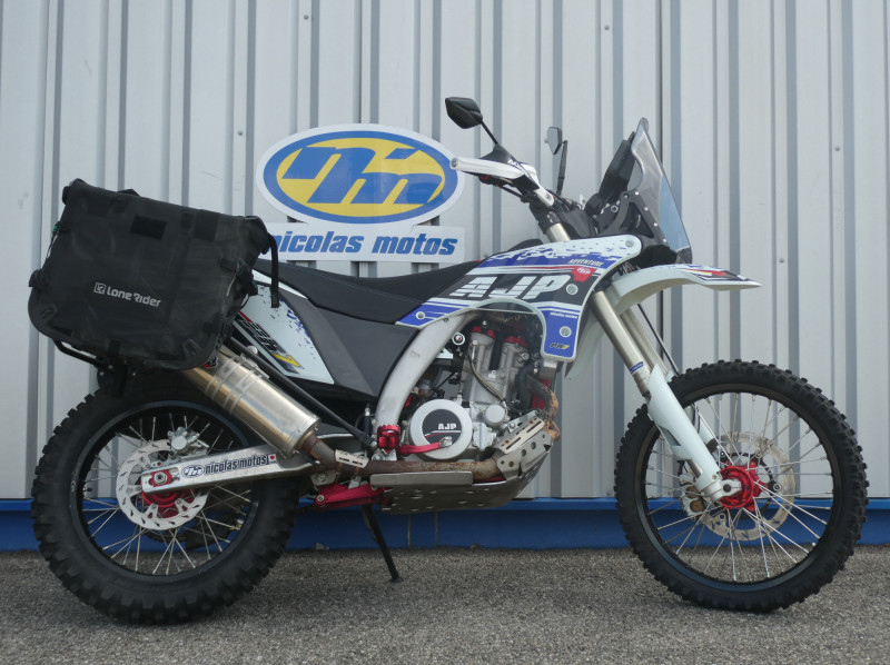 AJP PR7
