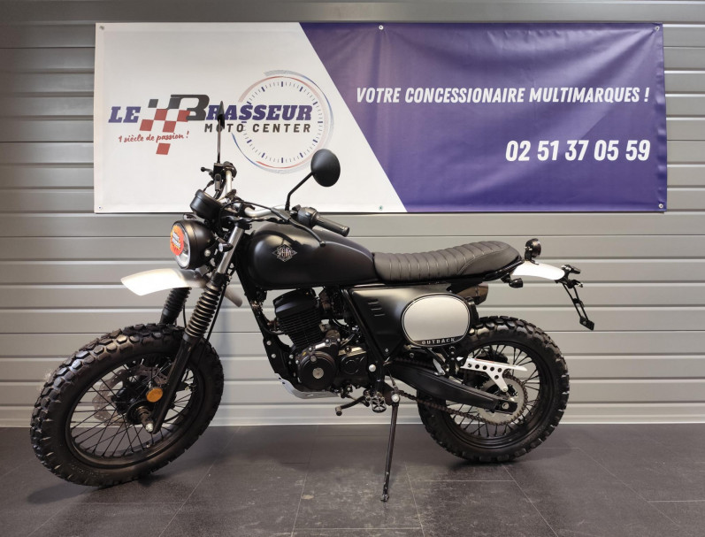 * BLACK FRIDAY * ARCHIVE MOTORCYCLE OUTBACK 125