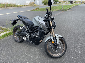 HONDA CB 125 R