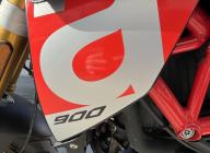 APRILIA DORSODURO 900 ABS NOIR BRIDE A2