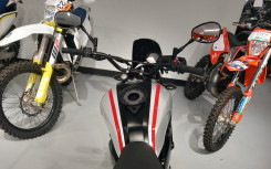 YAMAHA XSR 700 XTRIBUTE