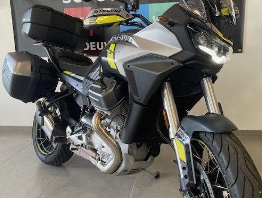 MOTO GUZZI STELVIO PFF ARAS 04/24-CREDIT 196 EUROS / MOIS *