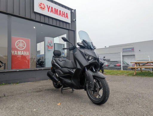 YAMAHA XMAX 300