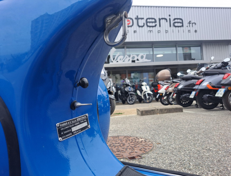 LOCATION VESPA GRANTURISMO 125