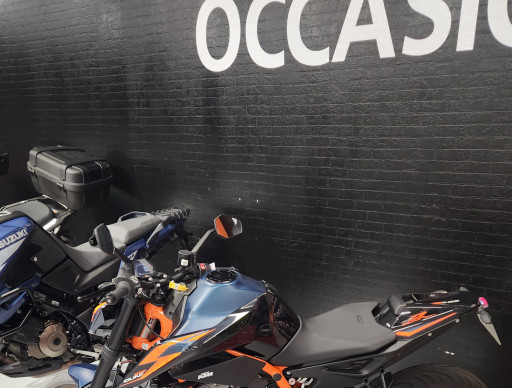 KTM 890 DUKE R