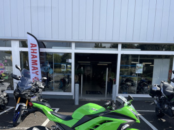 KAWASAKI NINJA 300
