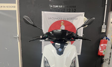 PIAGGIO 1 Electrique GARANTIE 24 MOIS BLANC BRILLANT BON ETAT CRIT