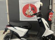 PIAGGIO 1 Electrique GARANTIE 24 MOIS BLANC BRILLANT BON ETAT CRIT