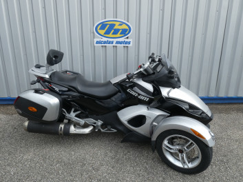 CAN-AM SPYDER RS